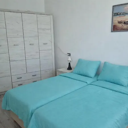 Gajine Uz Apartment *