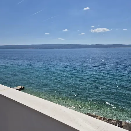 Apartment Gajine Uz Dugi Rat