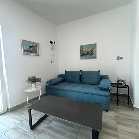 Gajine Uz Apartment *